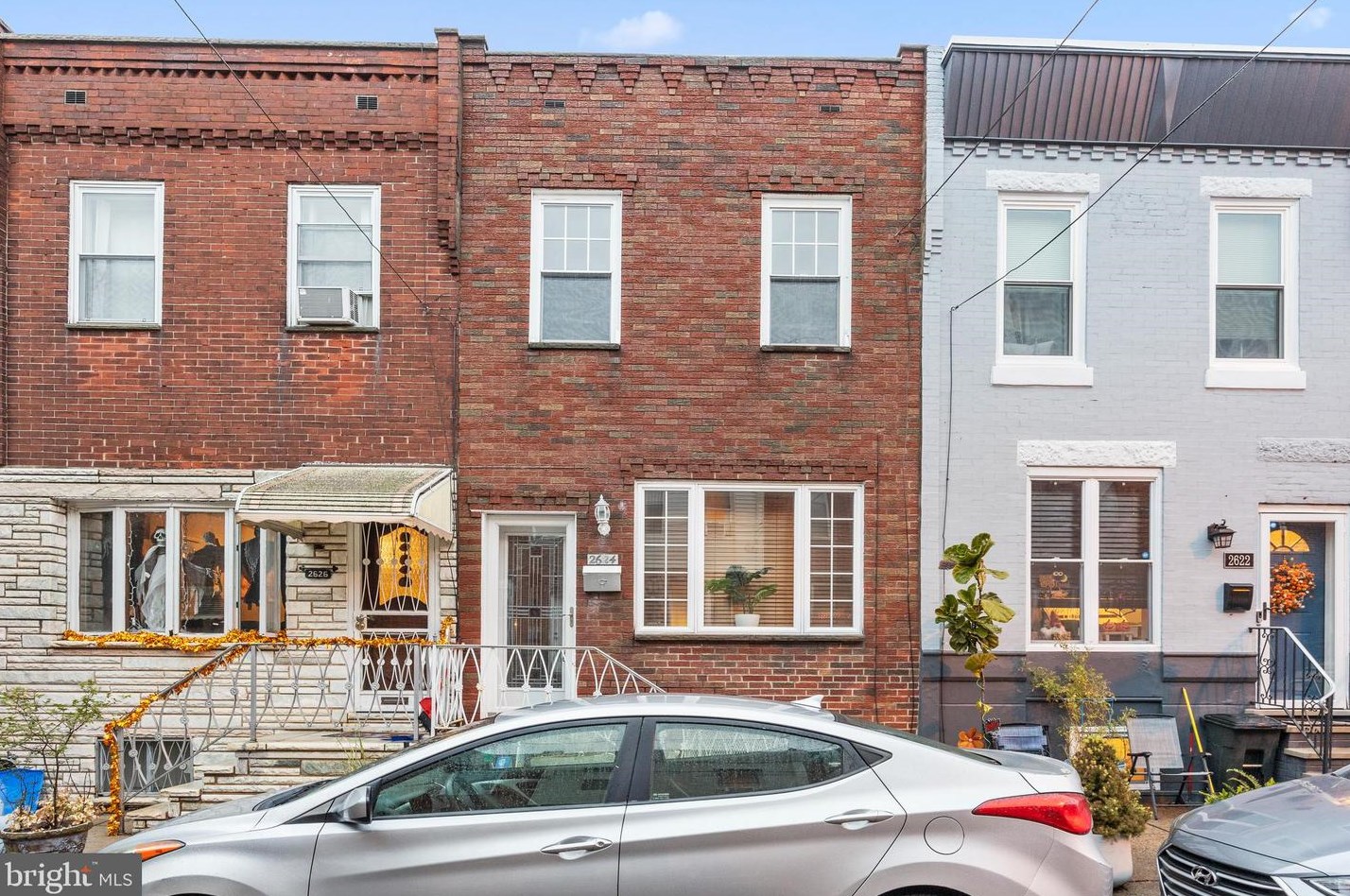 2624 Mole St, Philadelphia, PA 19145-4608