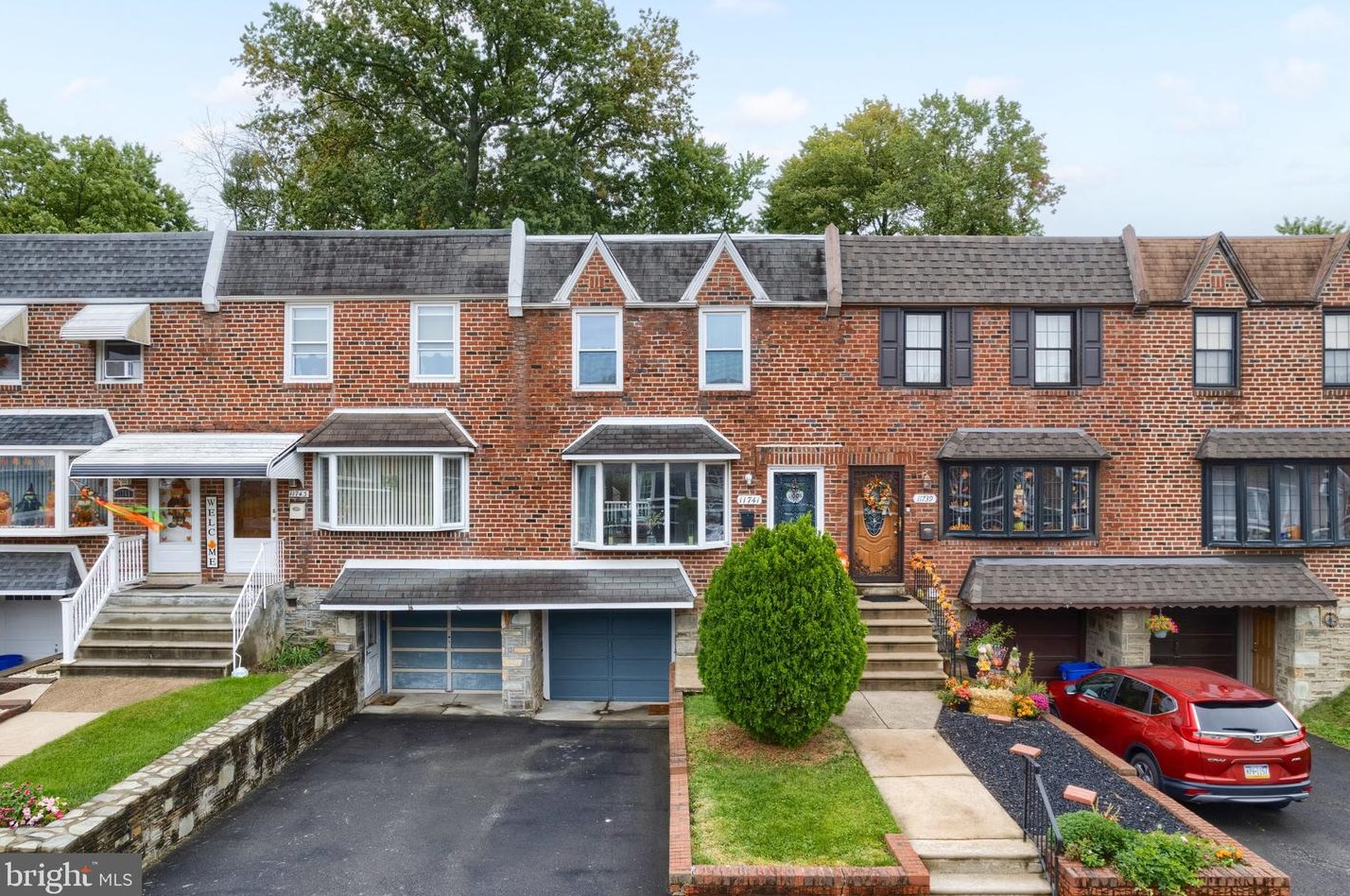 11741 Denman Rd, Philadelphia, PA 19154-3615