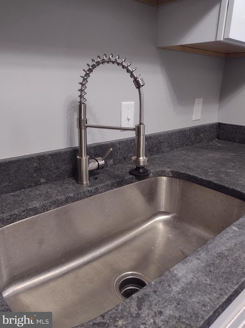 145 W Wilt St, Philadelphia, PA 19122