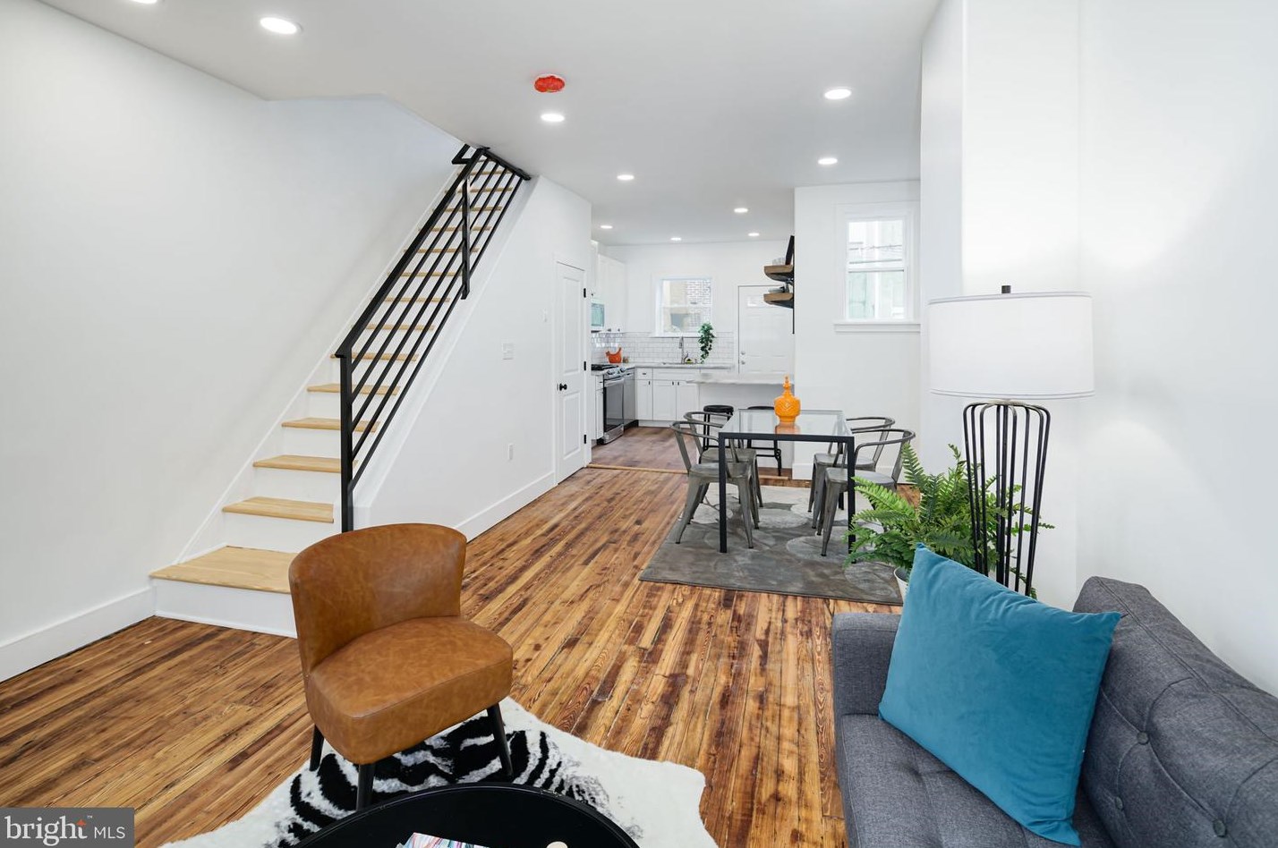 1424 Marston St, Philadelphia PA  19146-3733 exterior