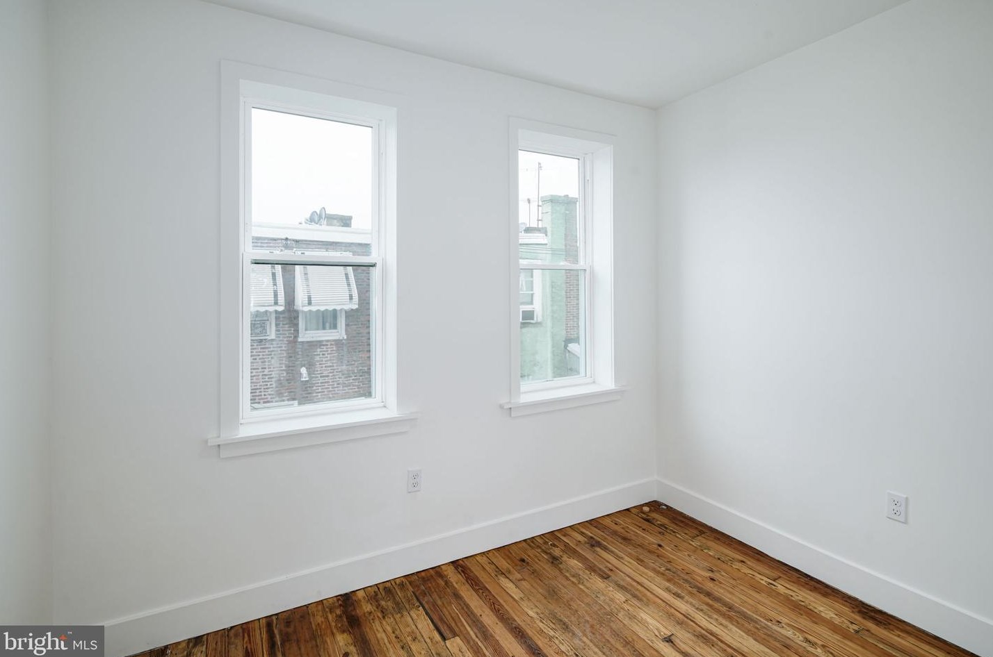 1424 Marston St, Philadelphia PA  19146-3733 exterior