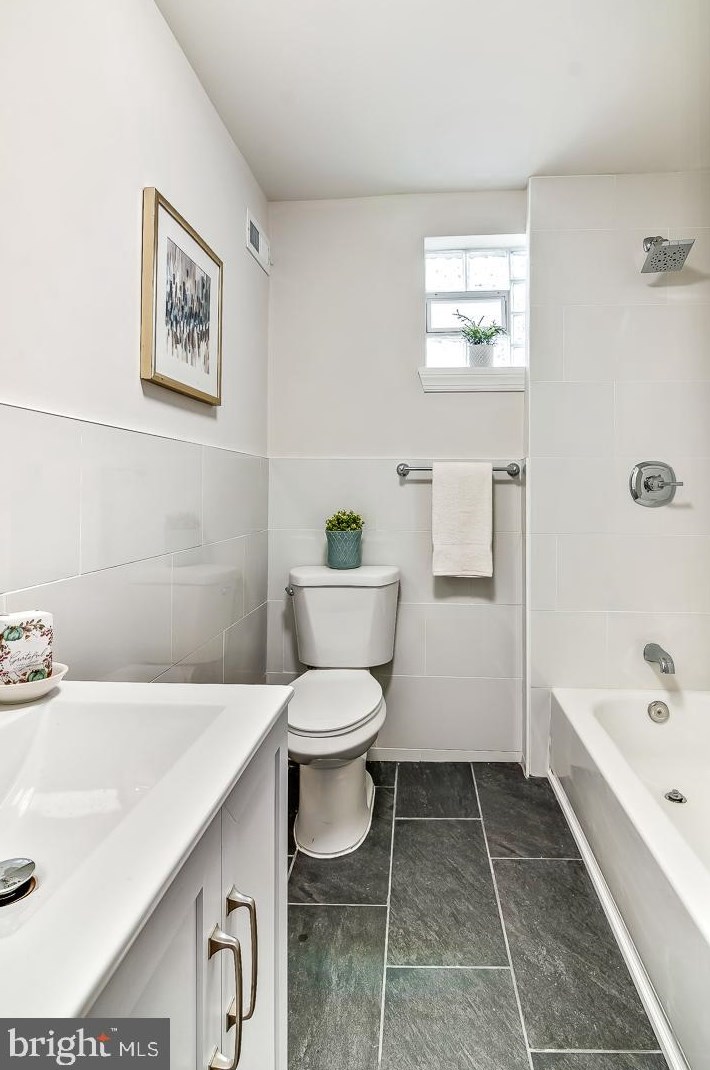 1129 Annin St, Philadelphia PA  19147-4603 exterior