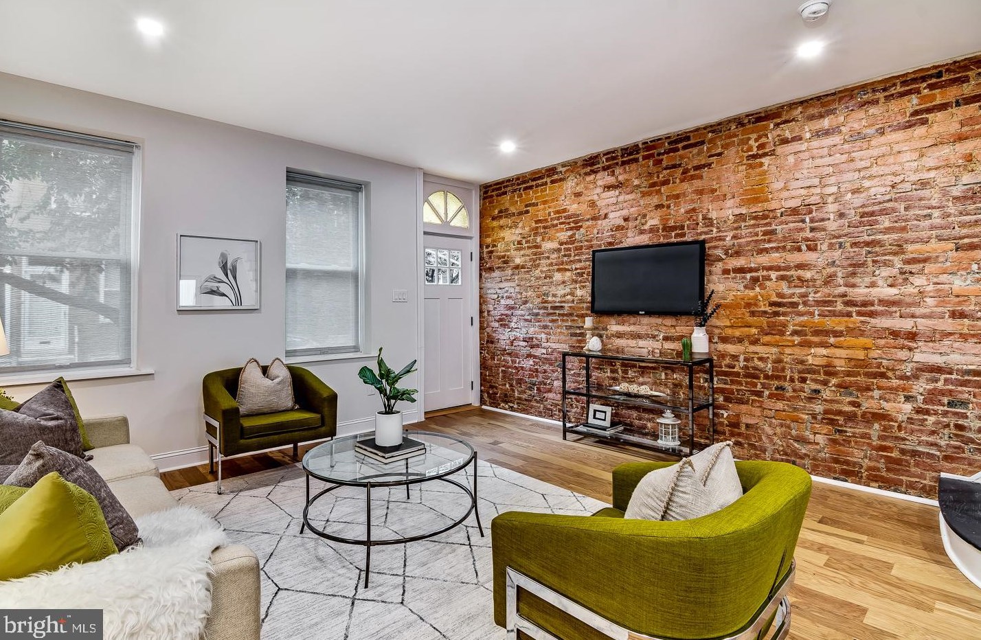 1129 Annin St, Philadelphia PA  19147-4603 exterior