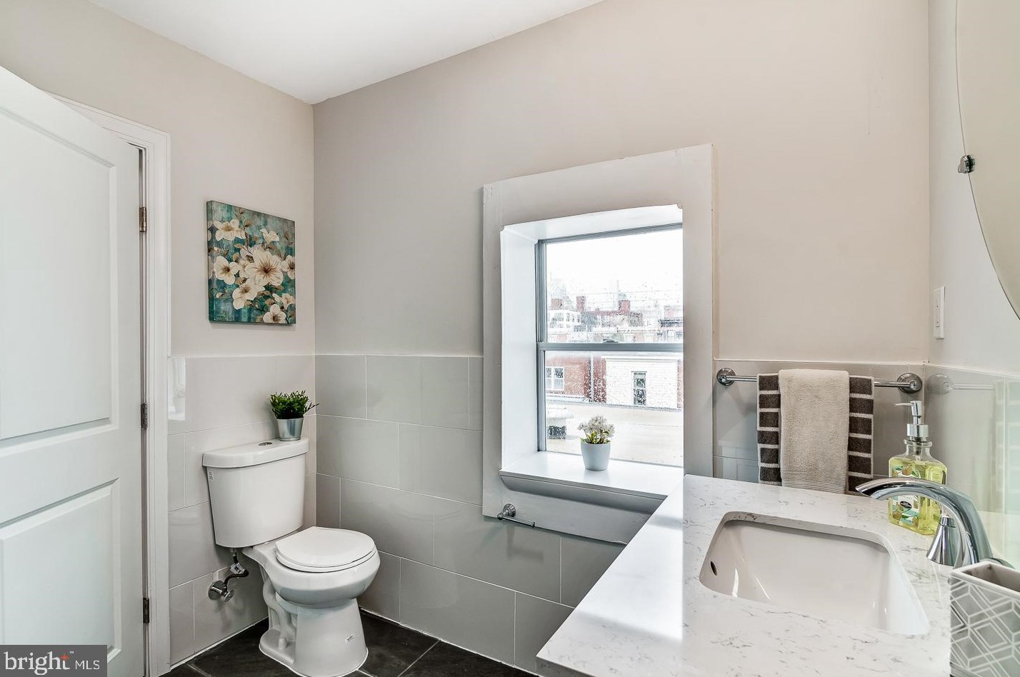 1129 Annin St, Philadelphia PA  19147-4603 exterior