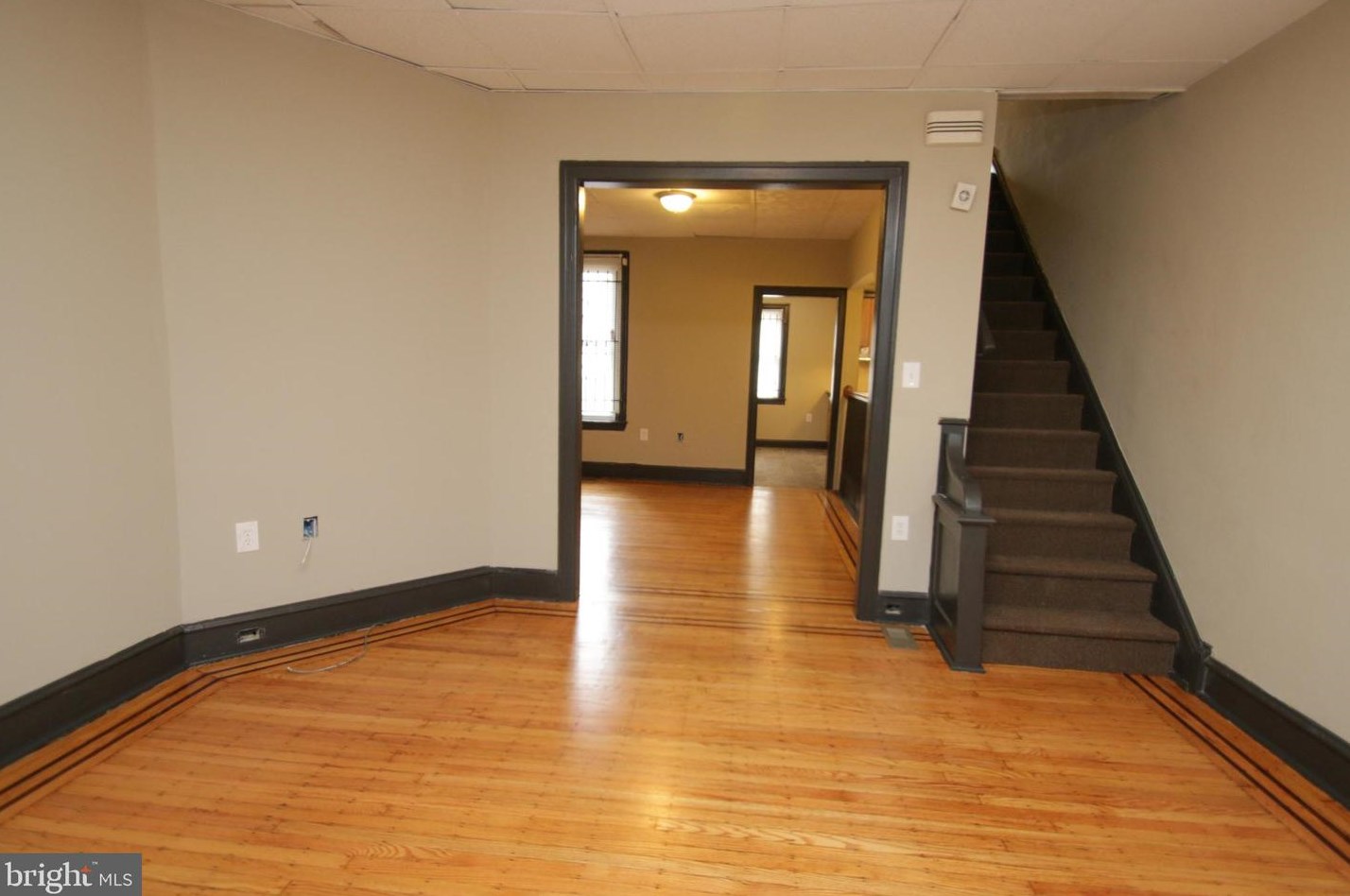 5708 N 20th St, Philadelphia, PA 19138