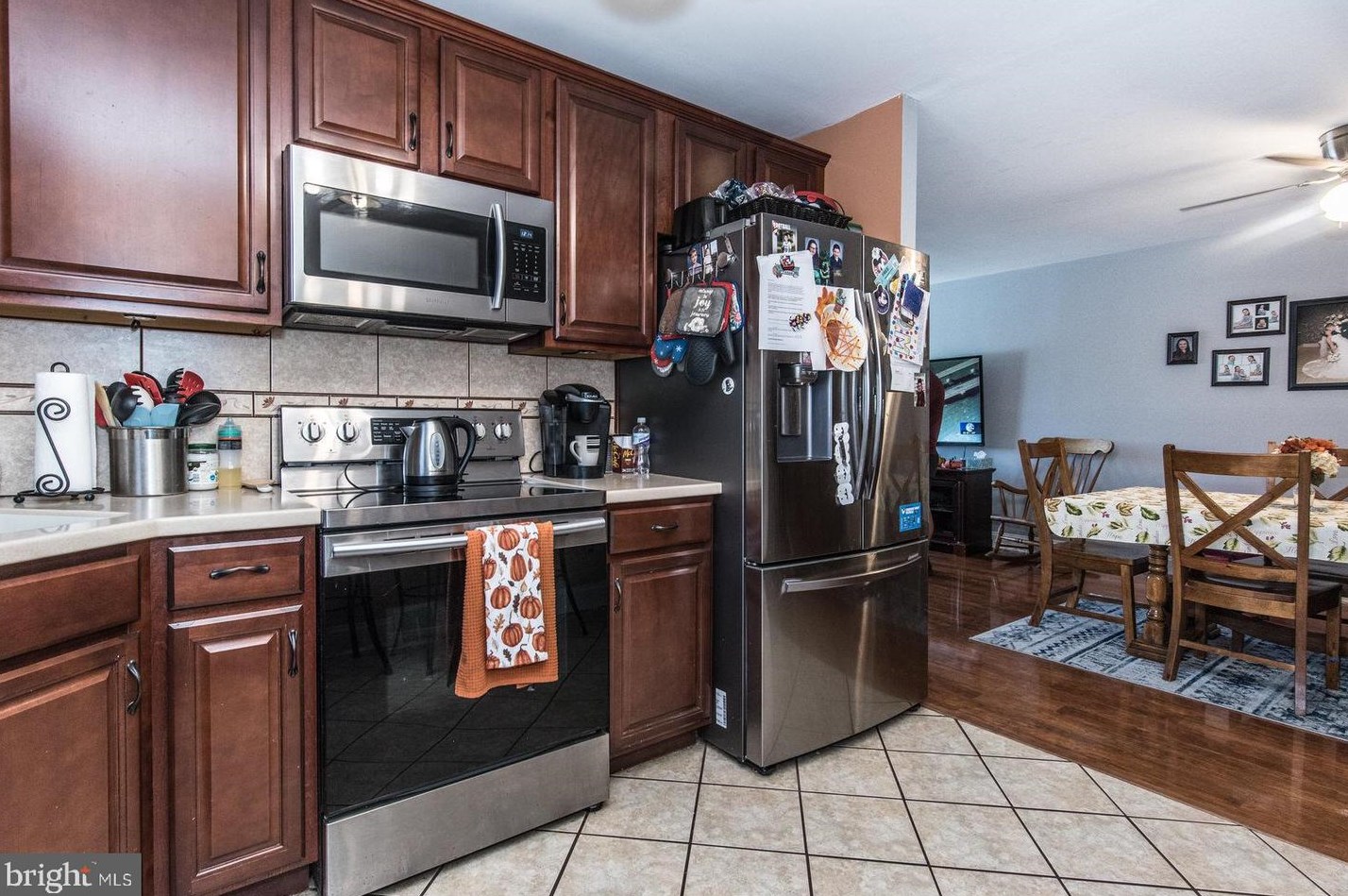 15114 Kallaste Dr, Philadelphia PA 19116-1407 exterior