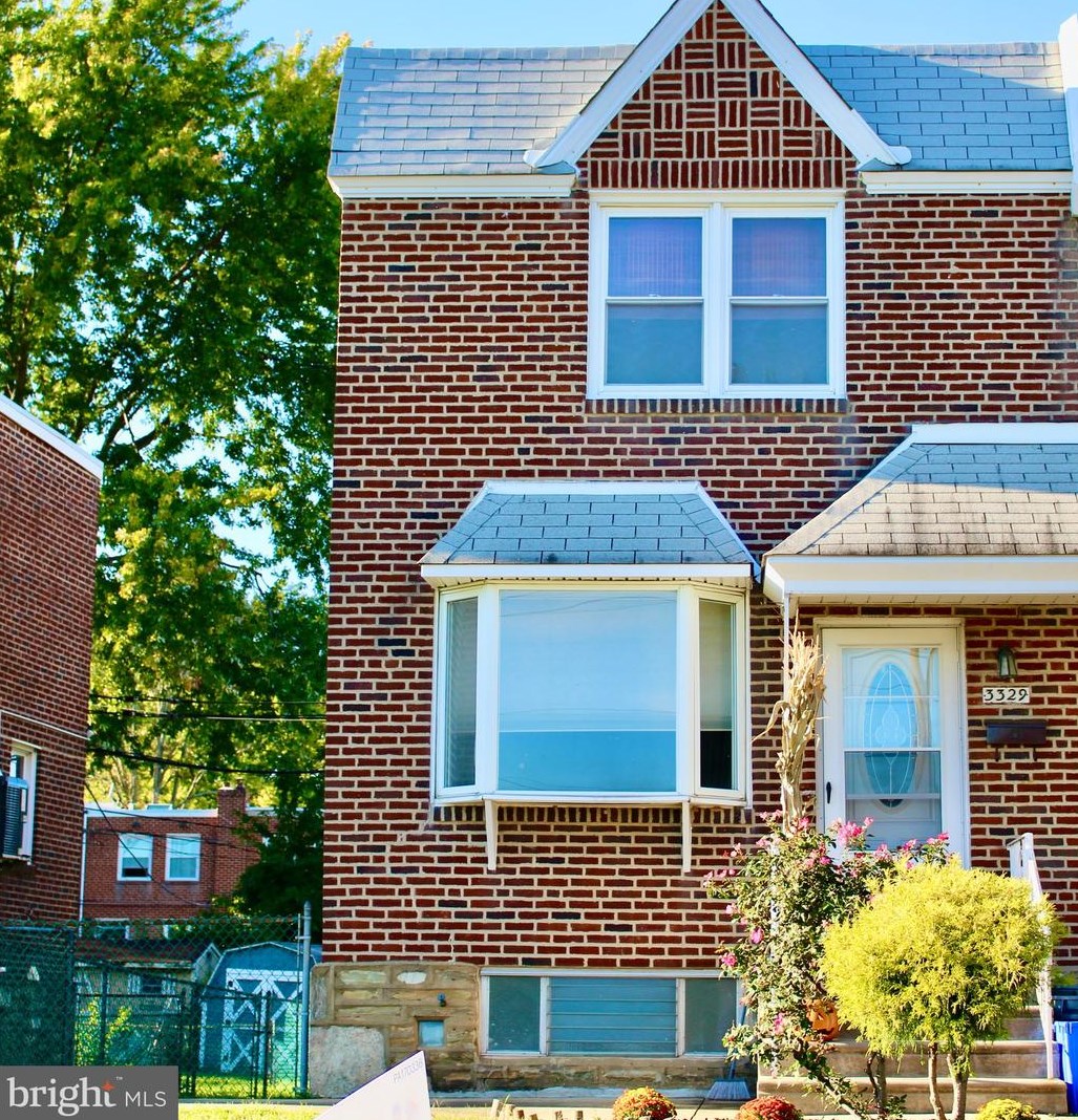 3329 Holme Ave, Philadelphia, PA 19114-3807
