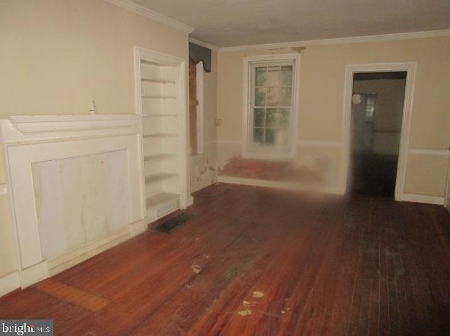 126 Queen Ln, Philadelphia, PA 19144-6272