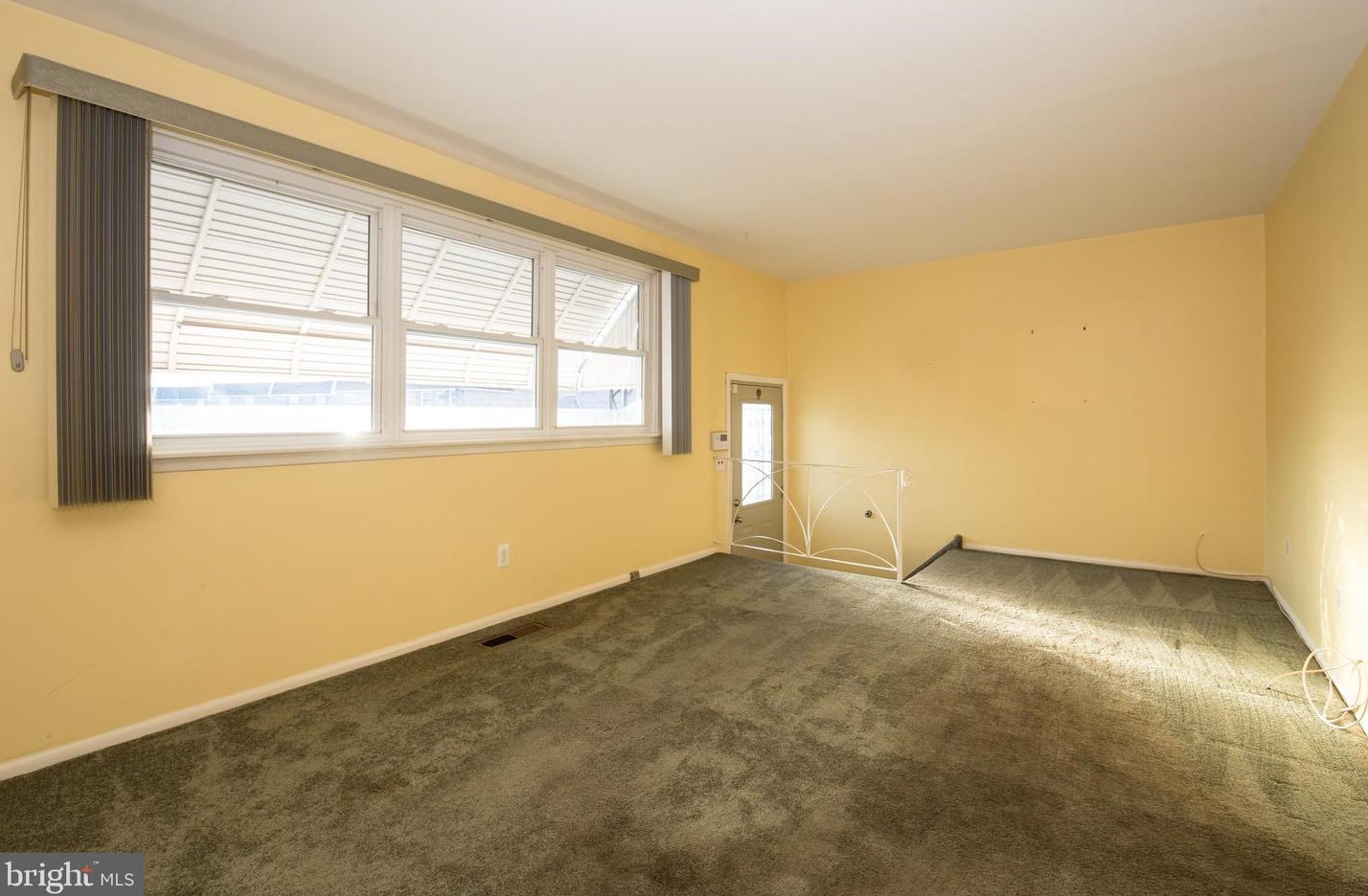 3301 Elliston Cir, Philadelphia, PA 19114-1205