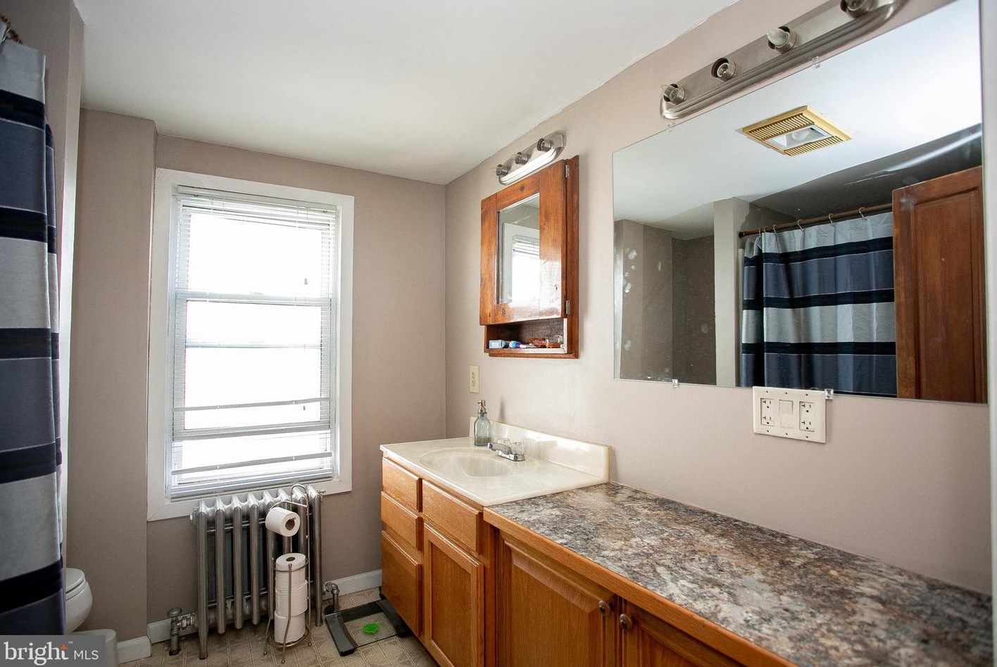 343 Delmar St, Philadelphia PA 19128-4501 exterior