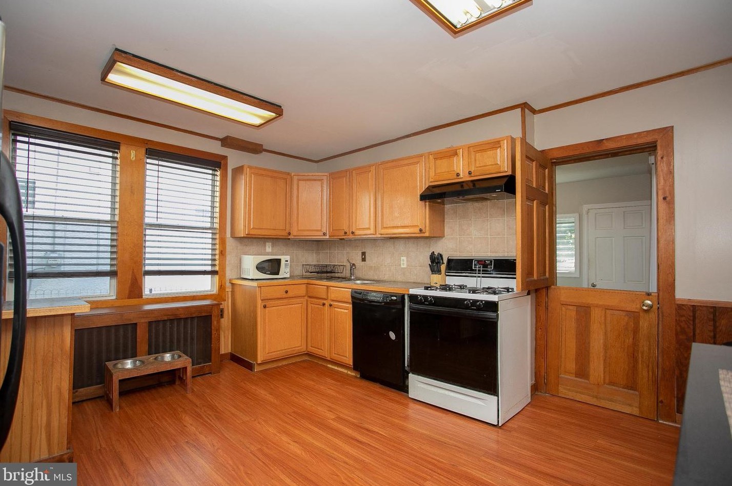 343 Delmar St, Philadelphia PA 19128-4501 exterior