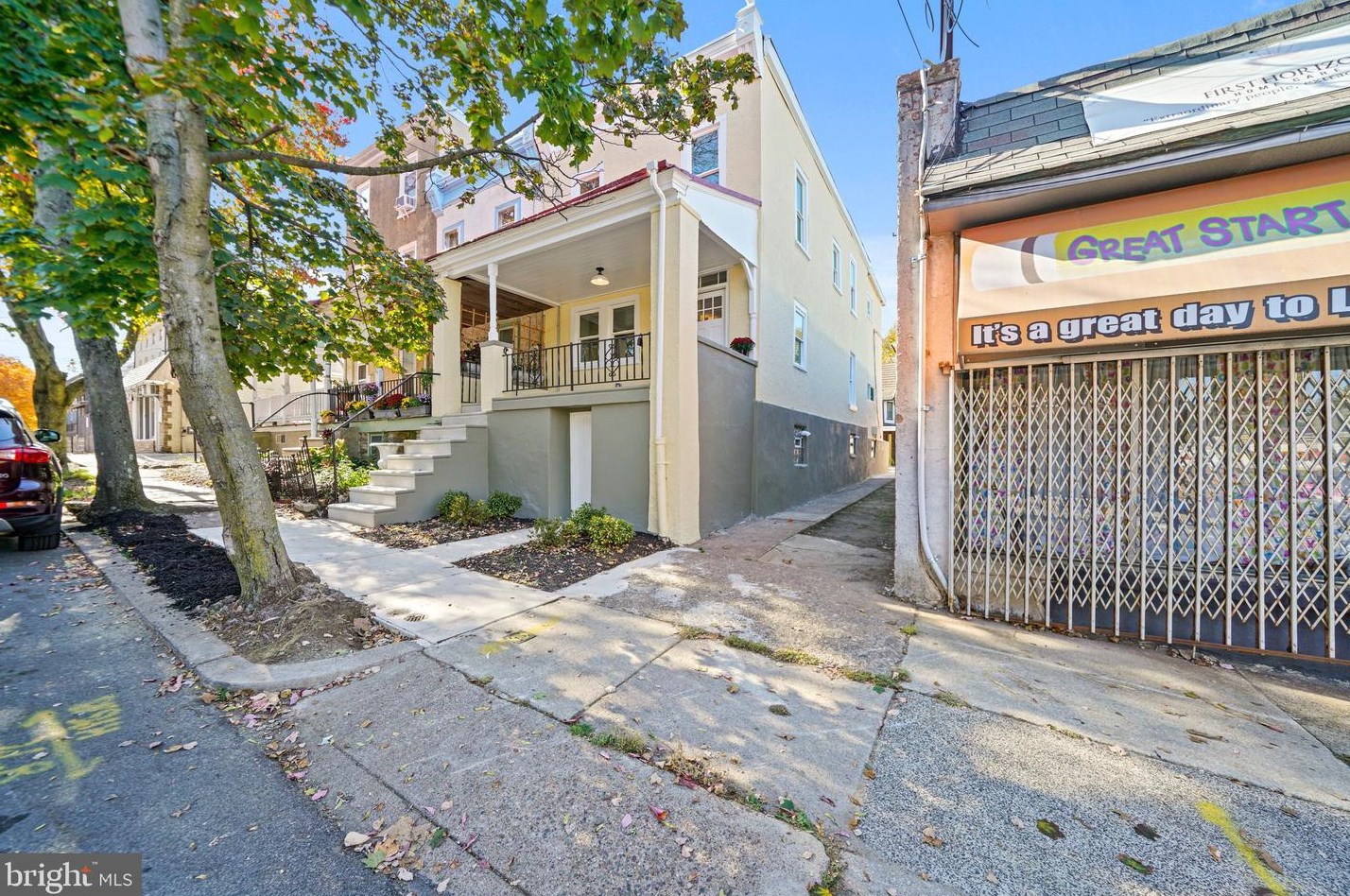 303 Mount Pleasant Ave, Philadelphia PA  19119-1249 exterior