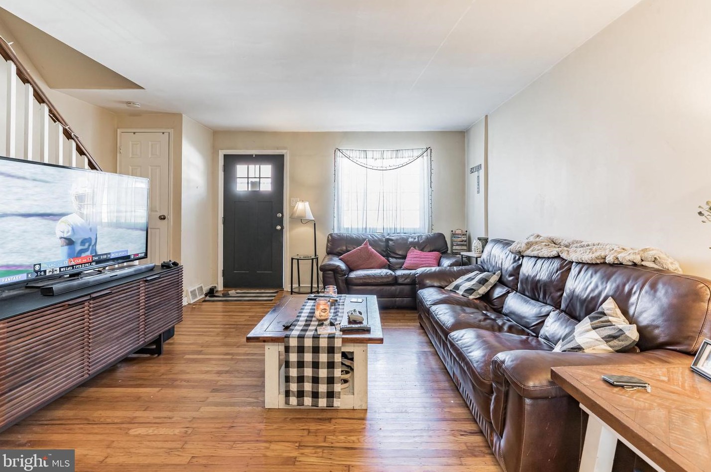 3582 Cresson St, Philadelphia, PA 19129