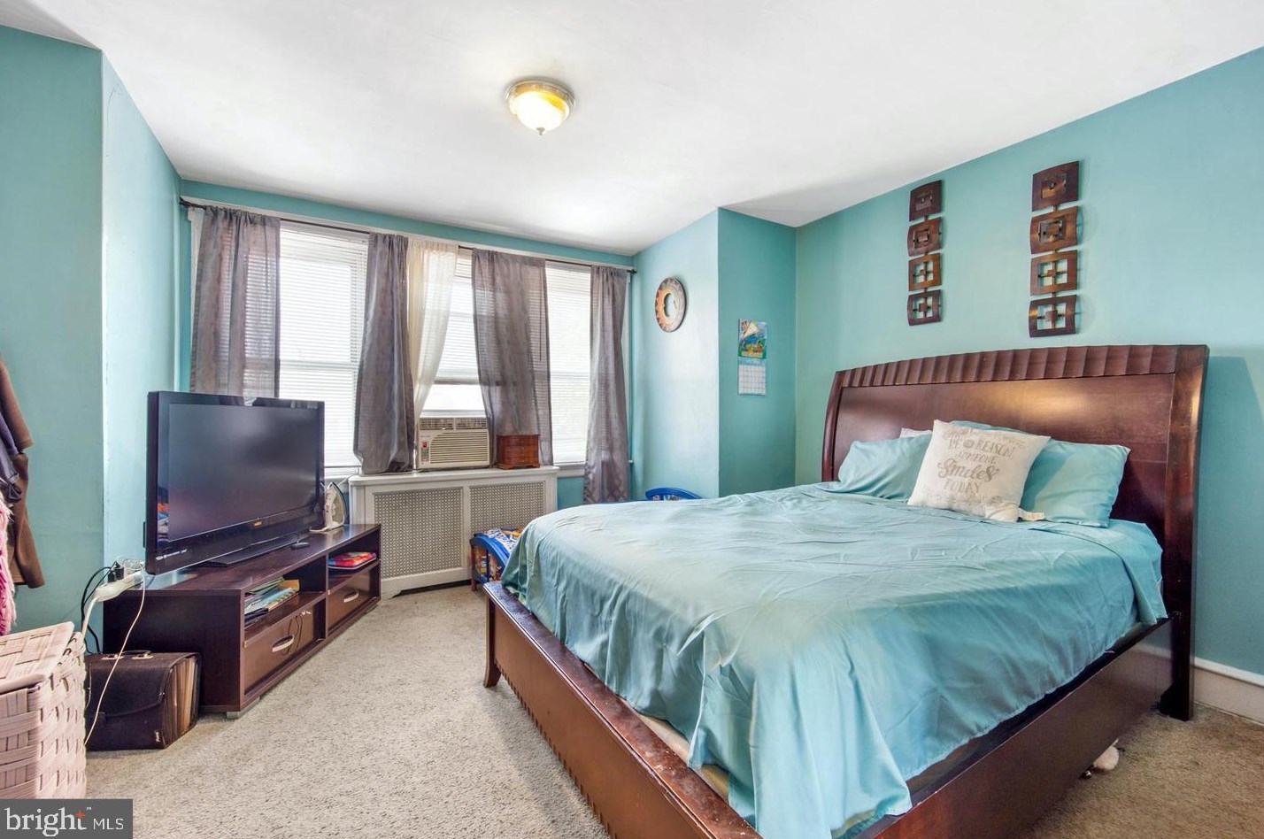 1141 Sanger St, Philadelphia PA 19124-1131 exterior