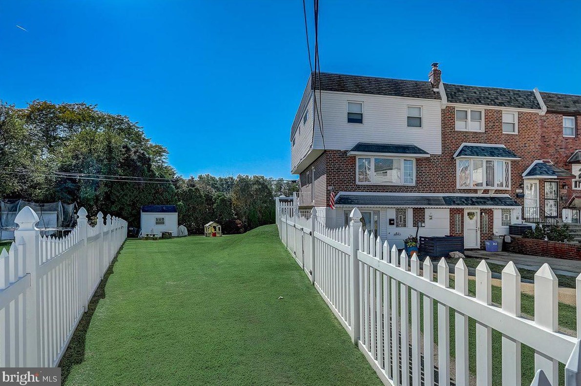 3364 Kayford Cir, Philadelphia PA 19114-1602 exterior