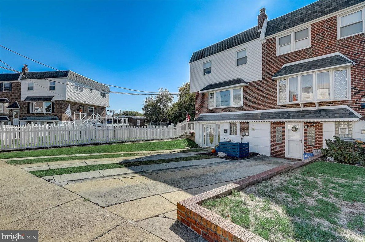 3364 Kayford Cir, Philadelphia, PA 19114-1602
