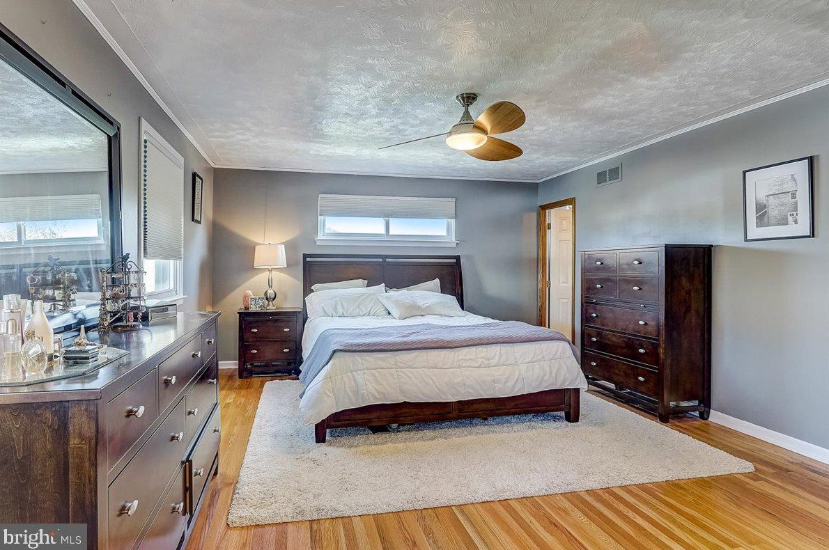 3364 Kayford Cir, Philadelphia PA 19114-1602 exterior