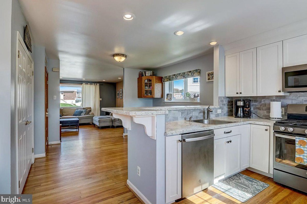 3364 Kayford Cir, Philadelphia PA 19114-1602 exterior