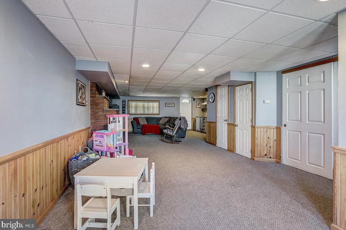 3364 Kayford Cir, Philadelphia PA 19114-1602 exterior