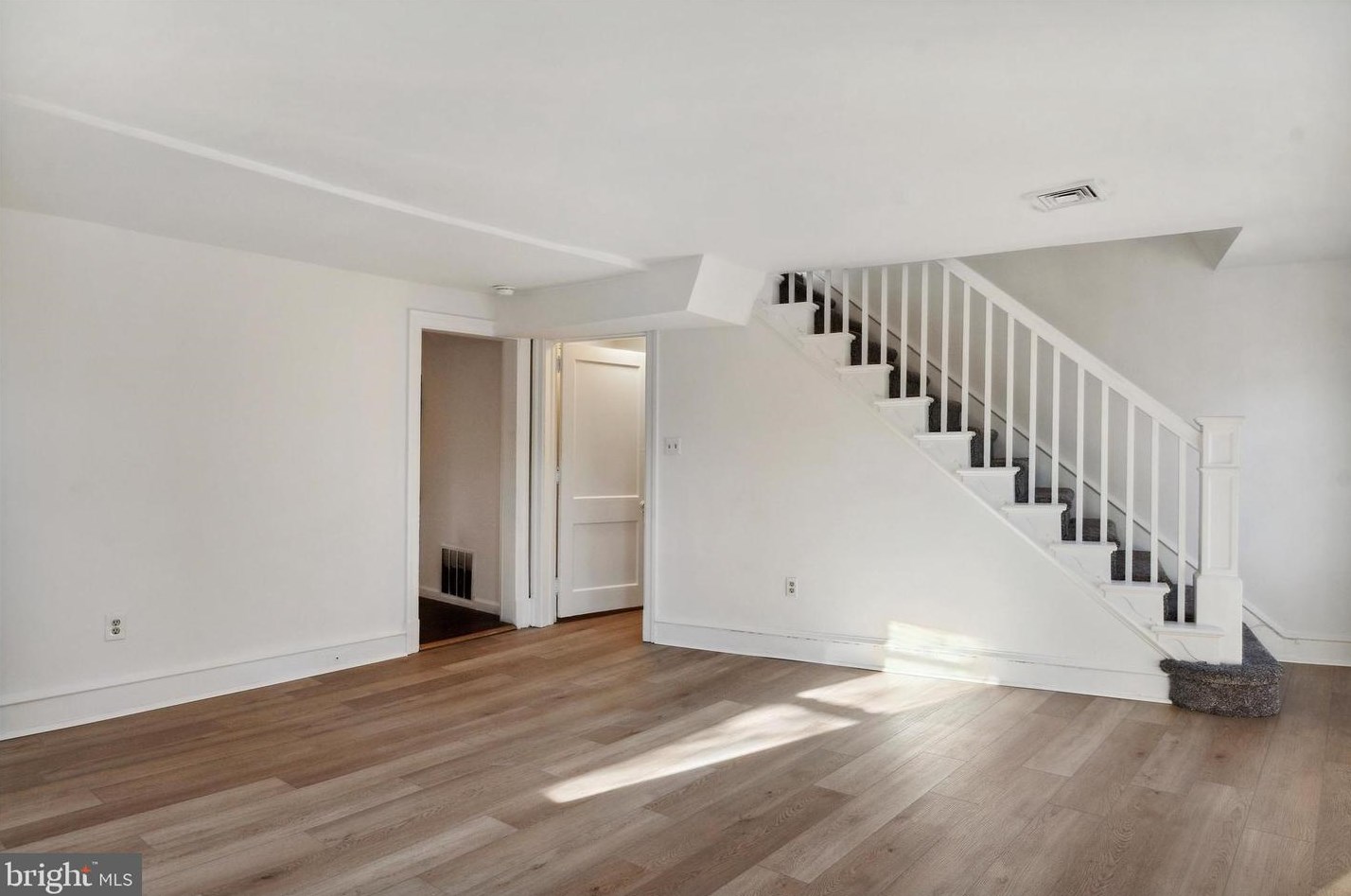 3653 Indian Queen Ln, Philadelphia, PA 19129-1524