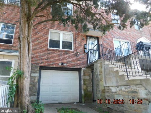 5935 Warnock St, Philadelphia, PA 19141-3716