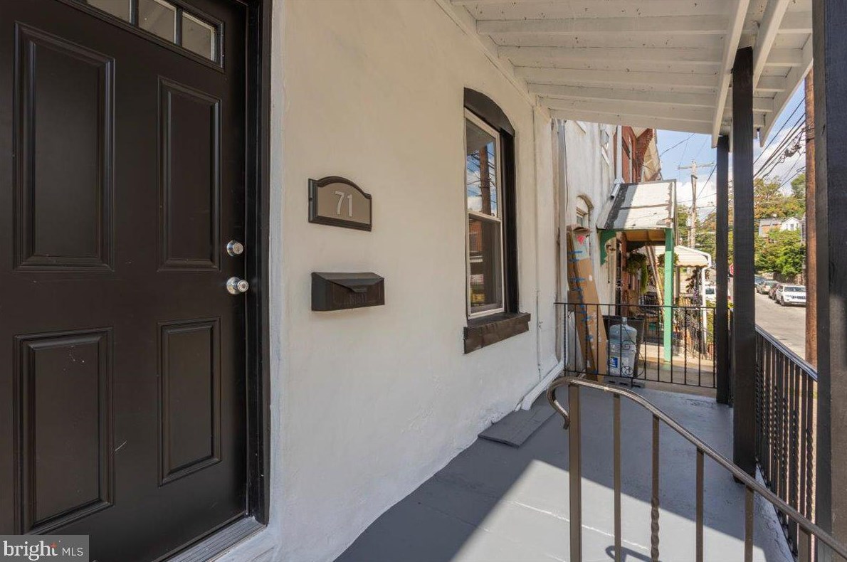 71 Coulter St, Philadelphia, PA 19144-2217
