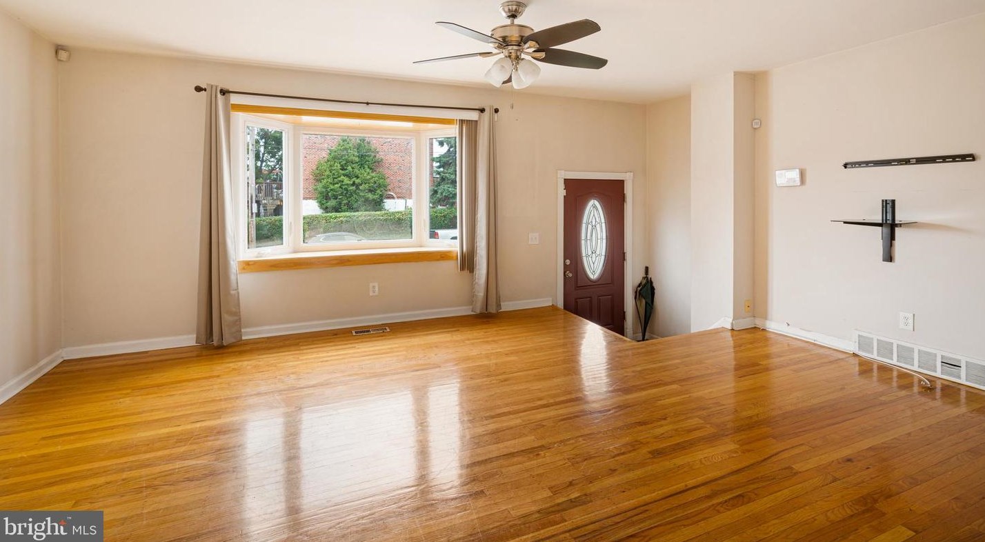 12541 Ramer Rd, Philadelphia PA 19154-1901 exterior