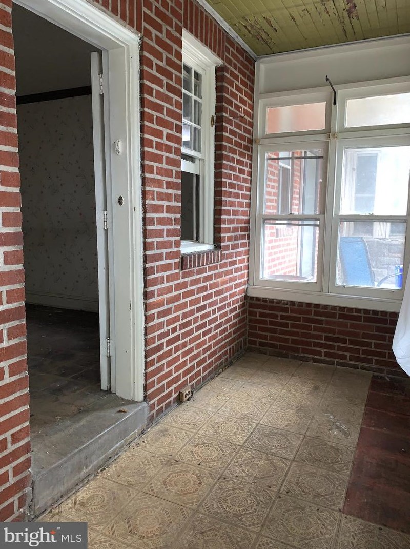 2547 Ann St, Philadelphia, PA 19134-4938