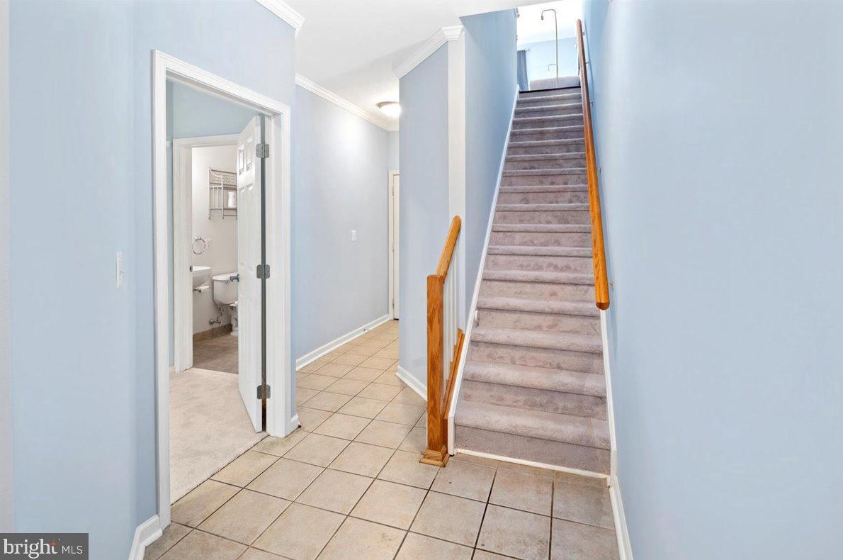 1325 32nd St, Philadelphia, PA 19146-3409