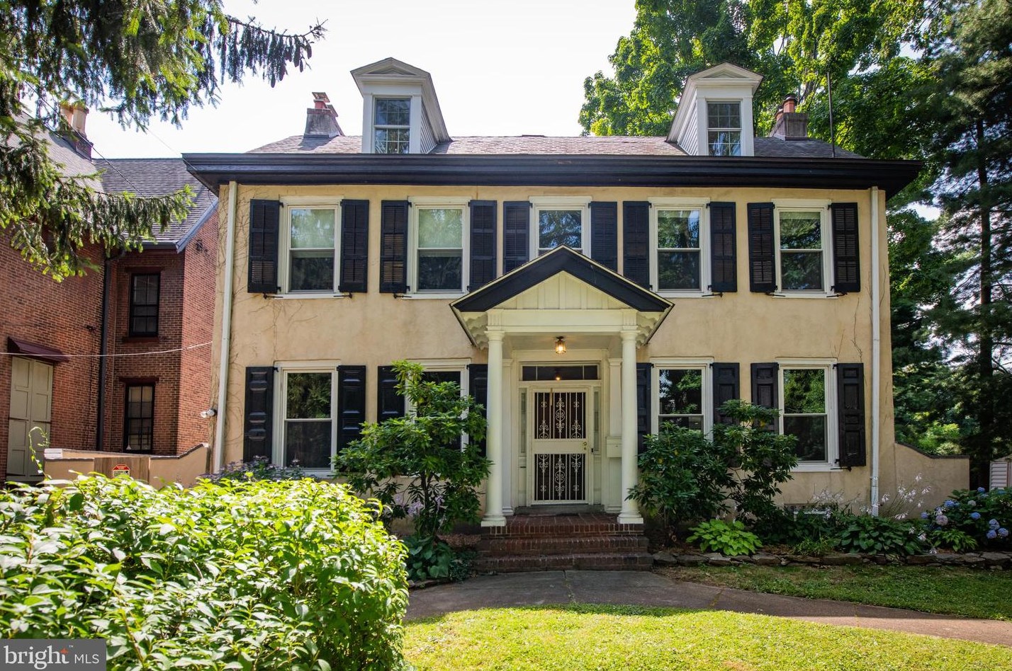 456 Locust Ave, Philadelphia, PA 19144-1347