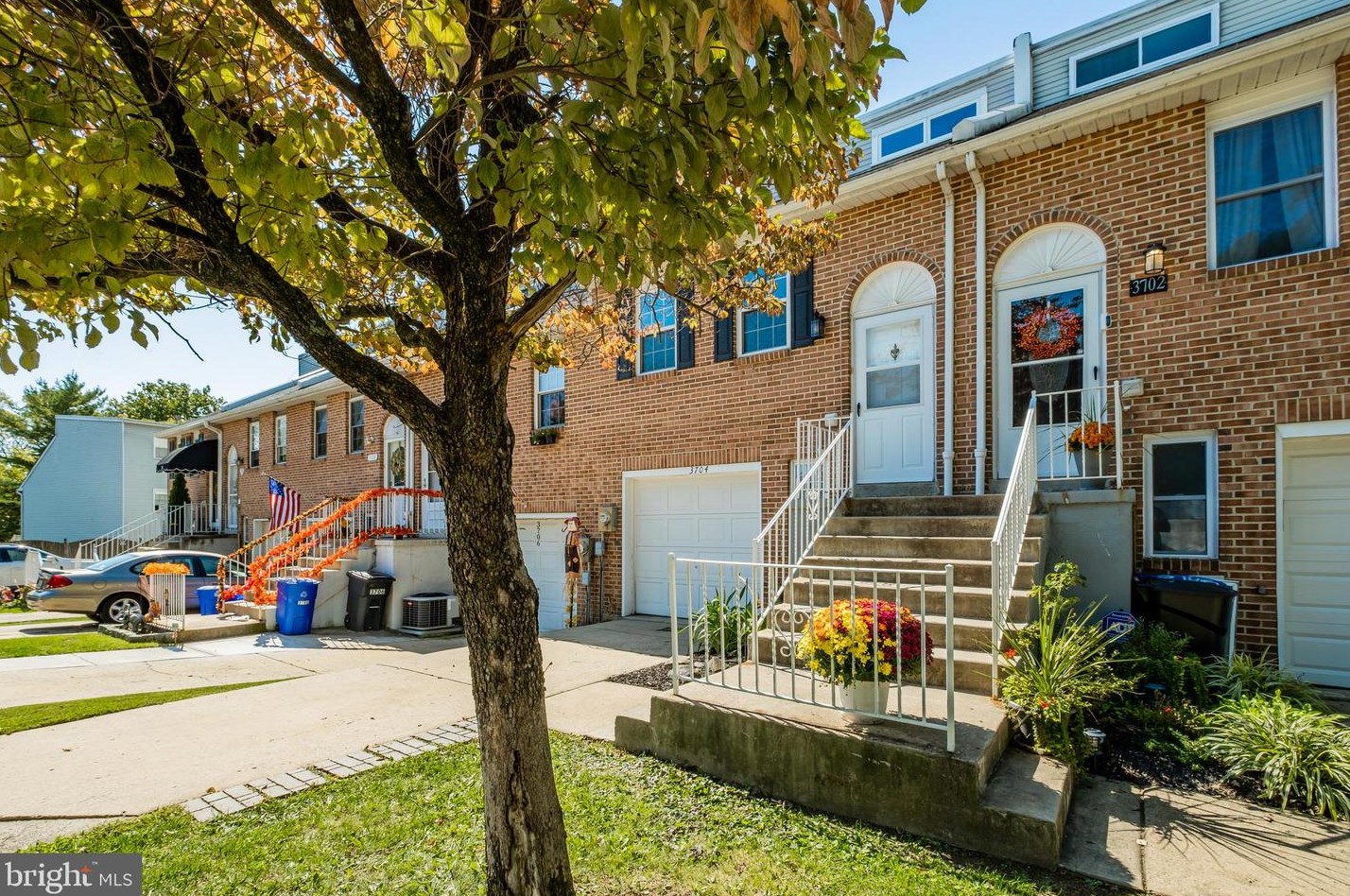 3704 Barner Dr, Philadelphia, PA 19114-1946