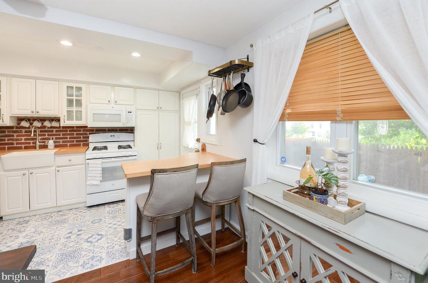 3580 Cresson St, Philadelphia PA 19127-1717 exterior