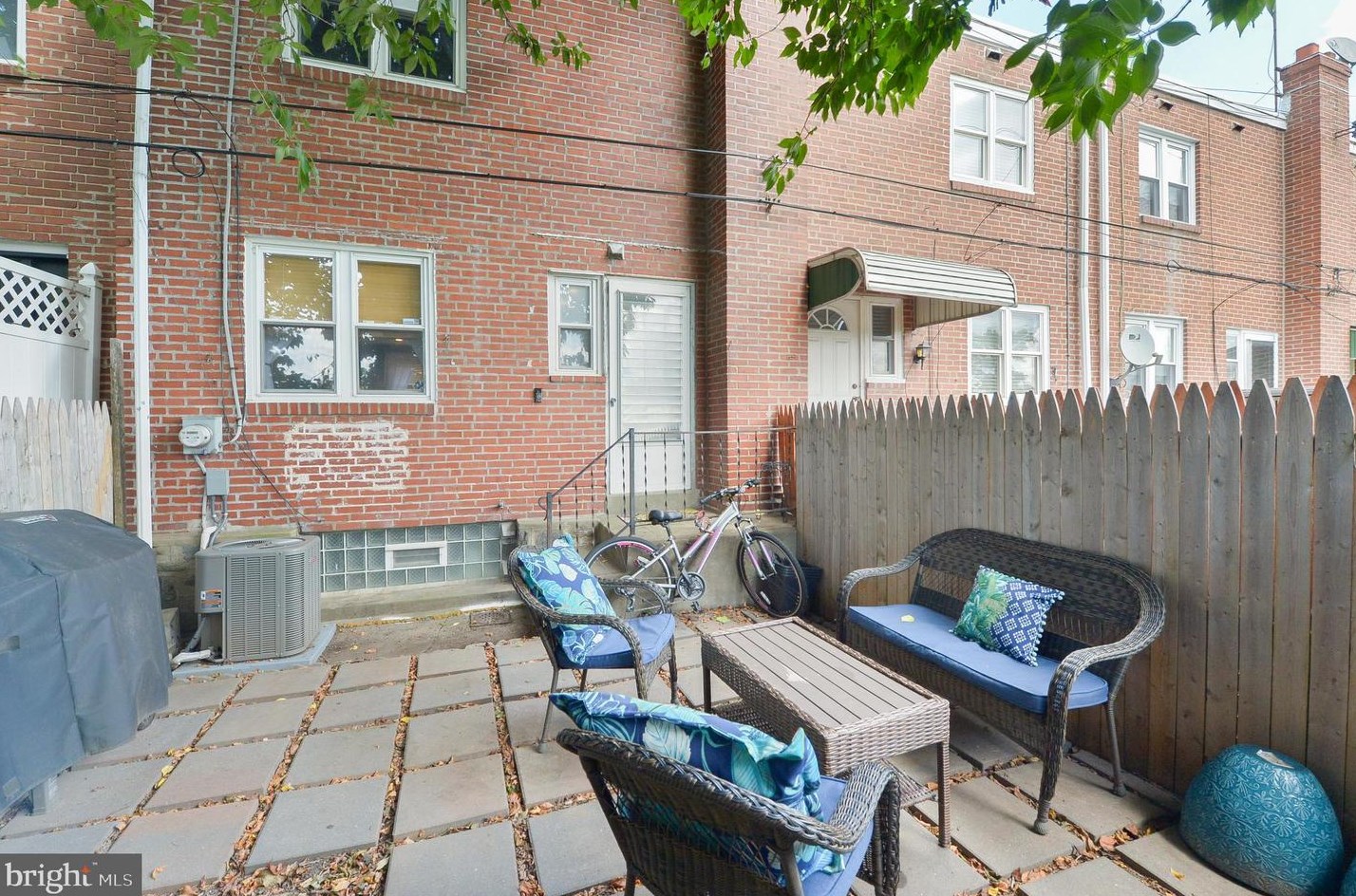 3580 Cresson St, Philadelphia PA 19127-1717 exterior