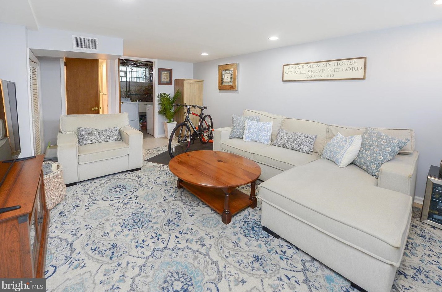 3580 Cresson St, Philadelphia PA 19127-1717 exterior