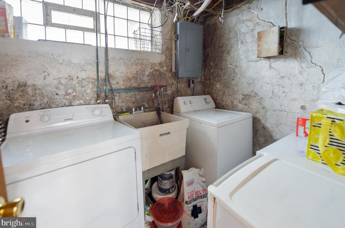 3580 Cresson St, Philadelphia PA 19127-1717 exterior