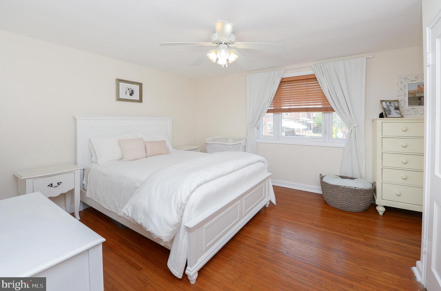 3580 Cresson St, Philadelphia PA 19127-1717 exterior