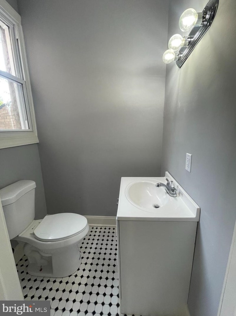 5414 Whitby Ave, Philadelphia PA  19143-4136 exterior