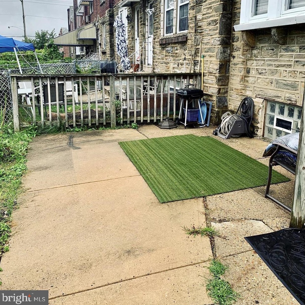 6816 Kindred St, Philadelphia, PA 19149-2221
