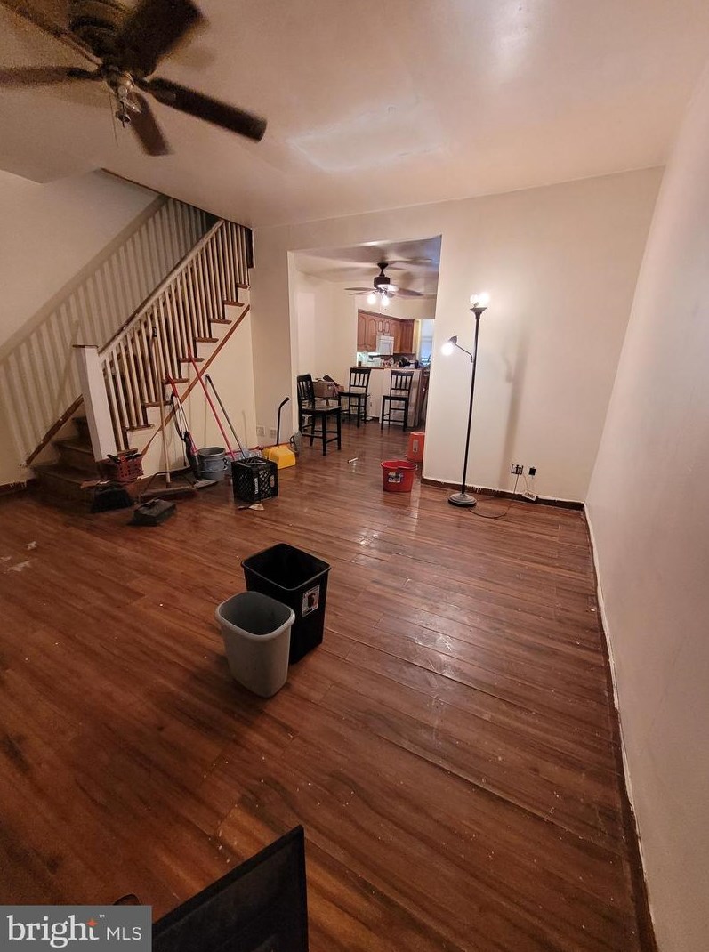 493 Sanger St, Philadelphia, PA 19120-1726