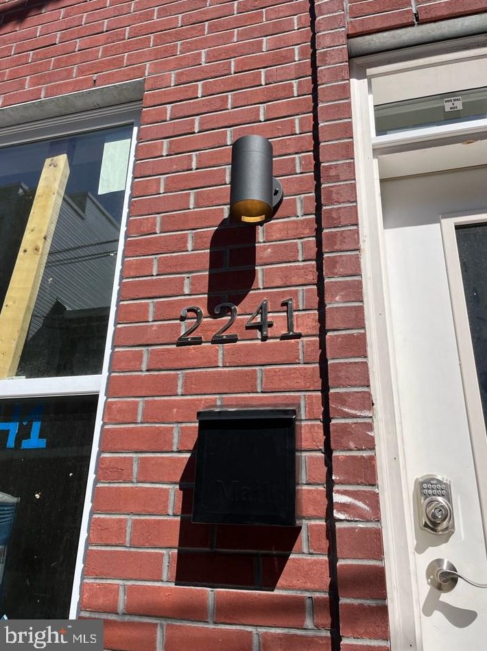 2224 Wilder St, Philadelphia, PA 19146-4233