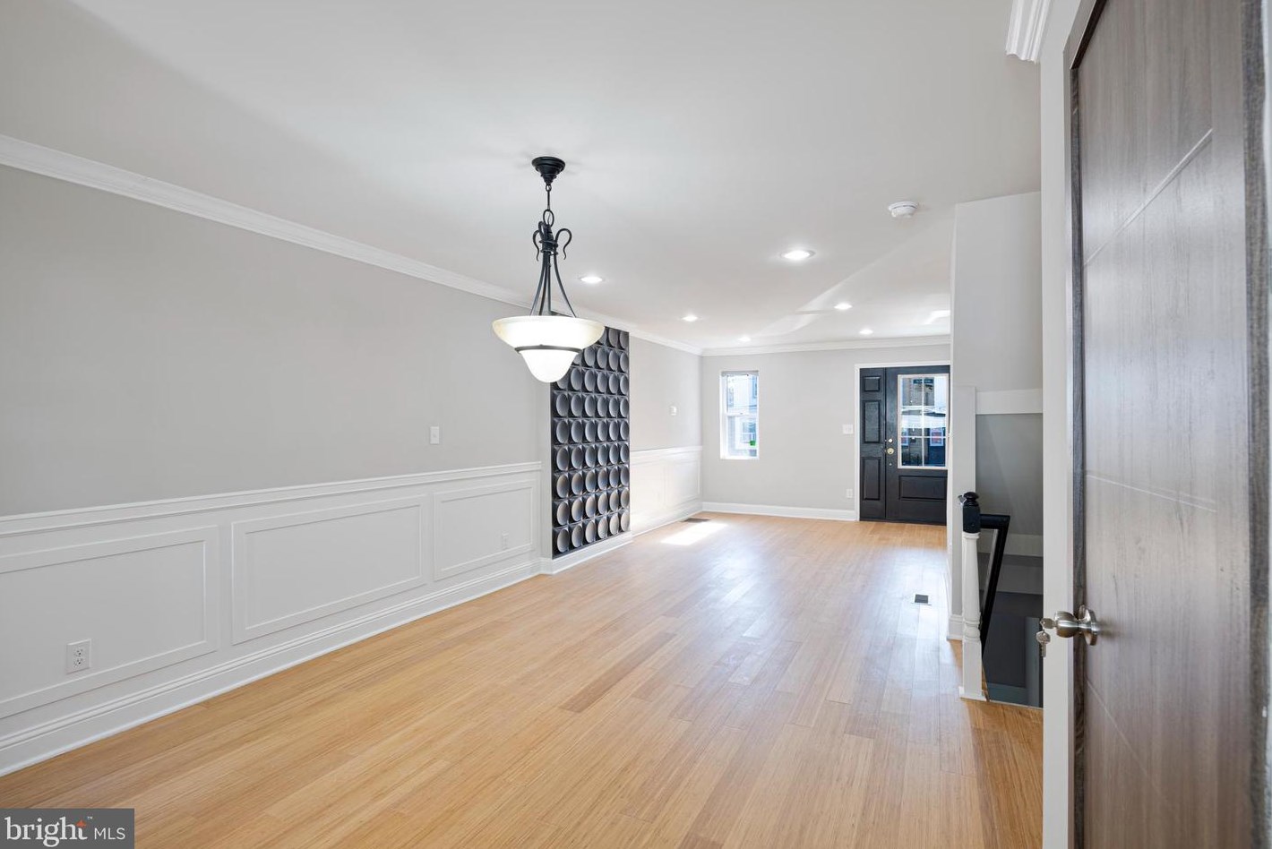 5829 Woodcrest Ave, Philadelphia PA  19131-2214 exterior