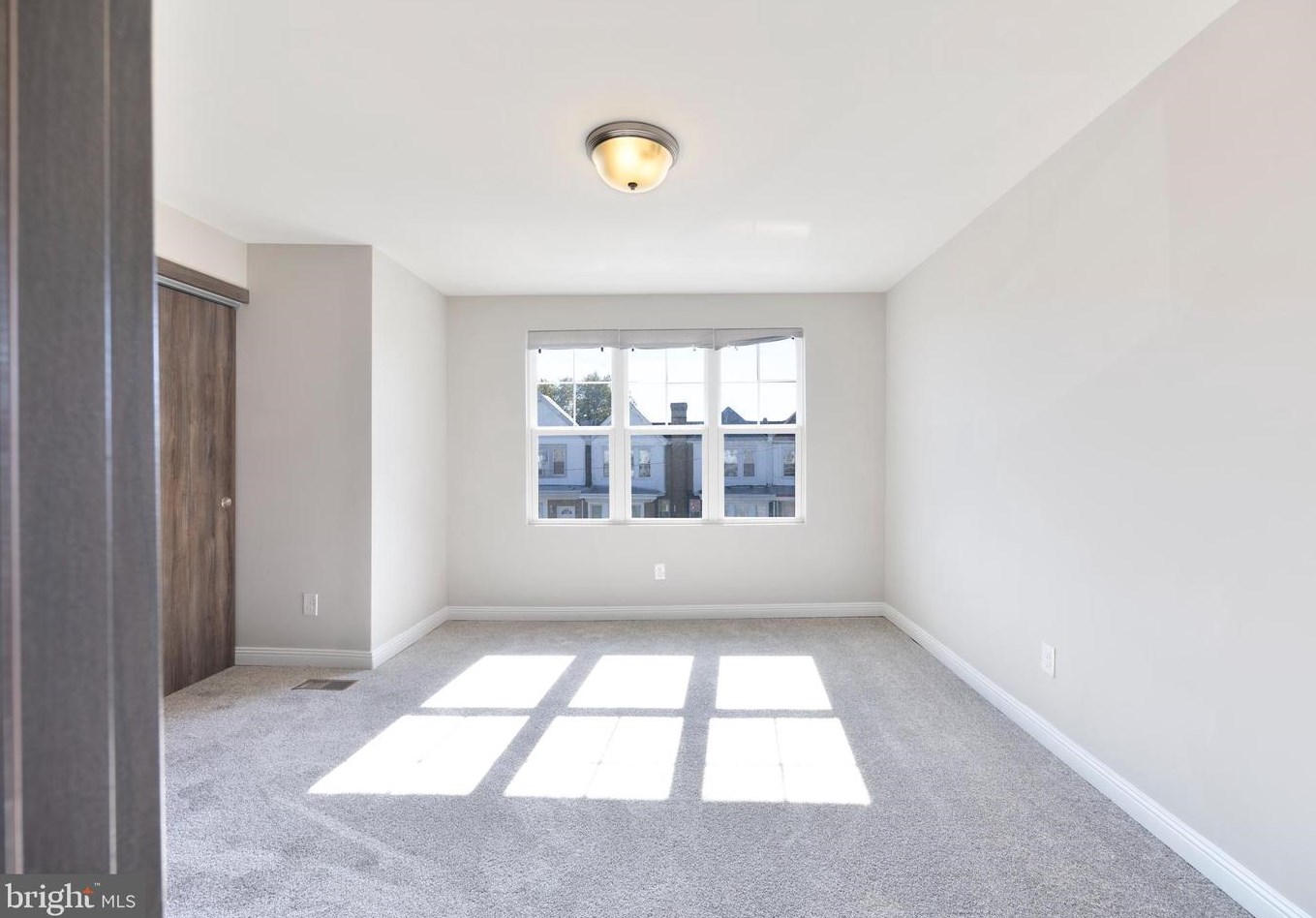 5829 Woodcrest Ave, Philadelphia PA  19131-2214 exterior