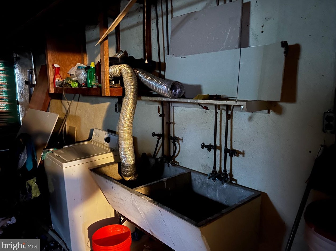 409 Passmore St, Philadelphia PA 19111-5225 exterior