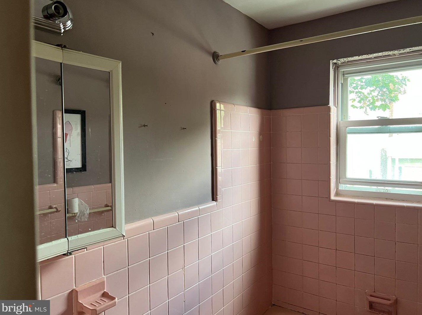 409 Passmore St, Philadelphia PA 19111-5225 exterior