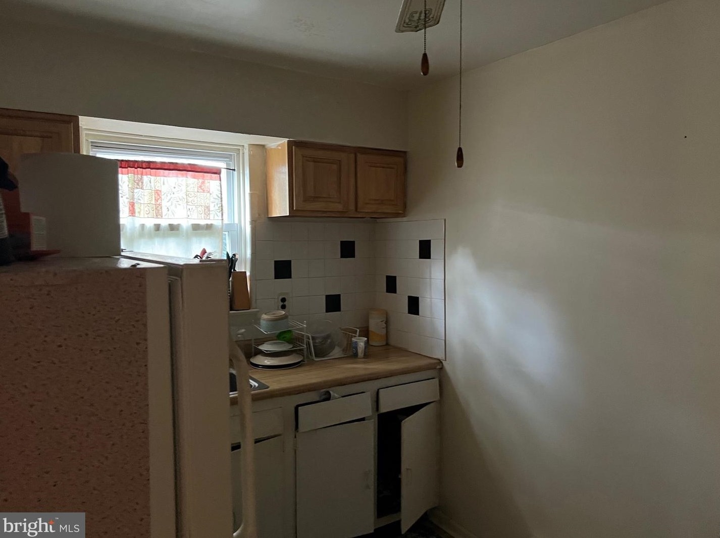 409 Passmore St, Philadelphia PA 19111-5225 exterior