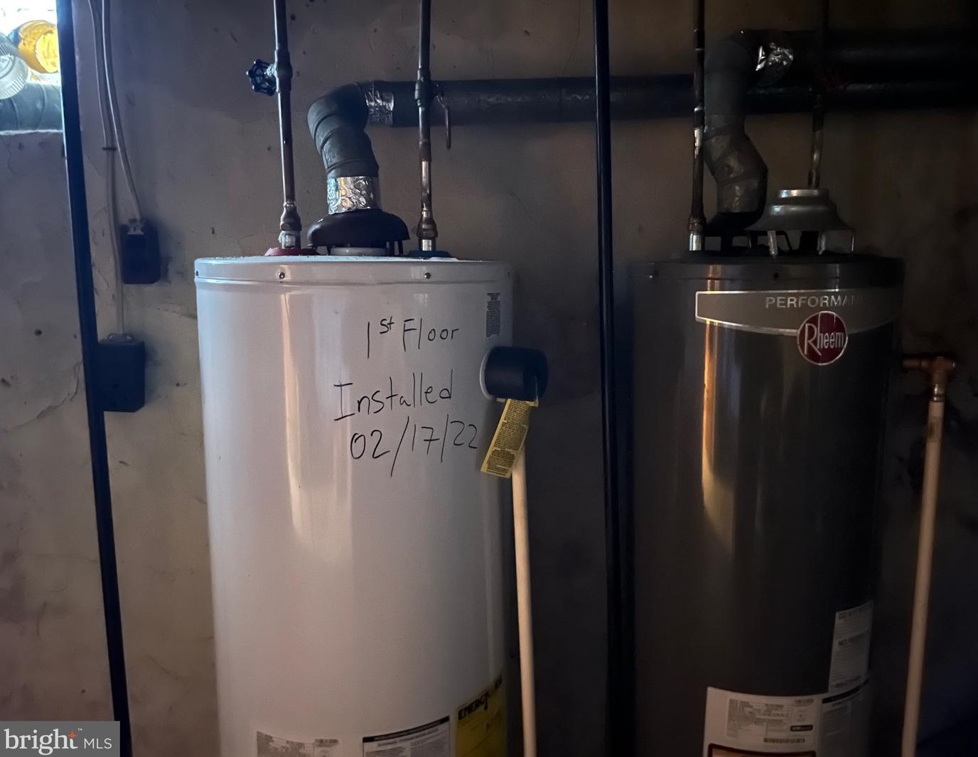 409 Passmore St, Philadelphia PA 19111-5225 exterior