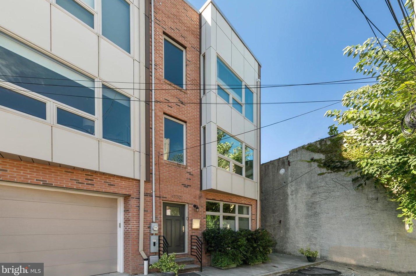 1130 Hall St, Philadelphia, PA 19147-3716