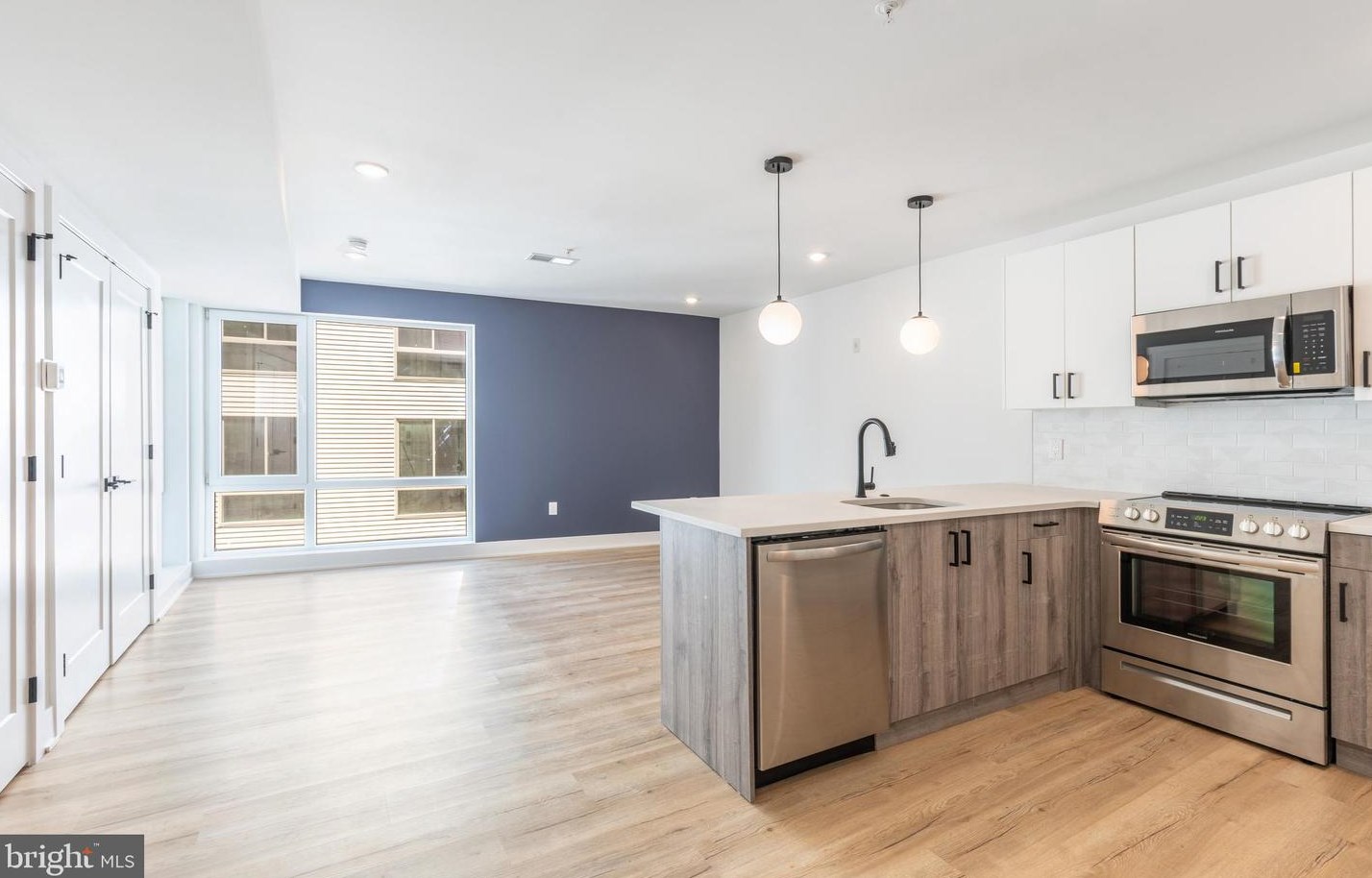 629 W Girard Ave #unit 305, Philadelphia, PA 19123