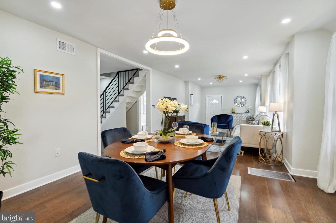 7234 Lawndale Ave, Philadelphia, PA 19111-4008