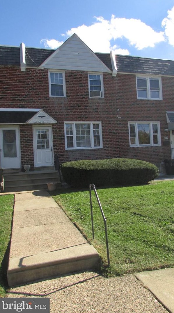 6117 Lawndale Ave, Philadelphia, PA 19111-5725